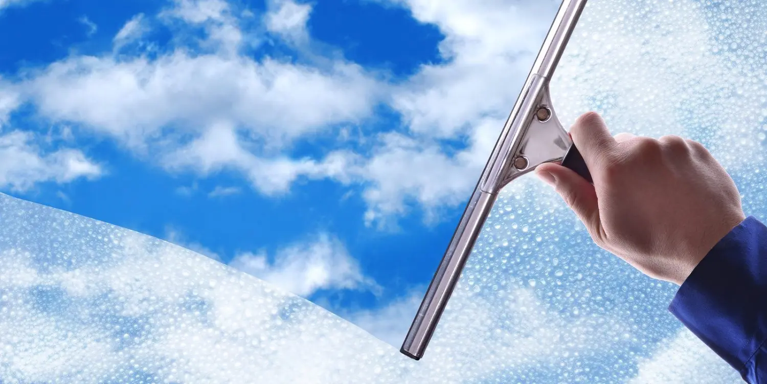 Fensterreinigung von Komnik